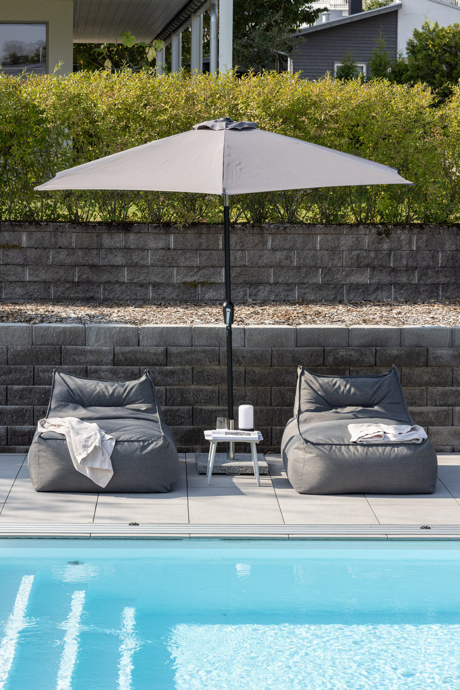 Leeds parasol