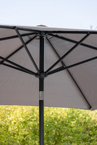 Leeds parasol
