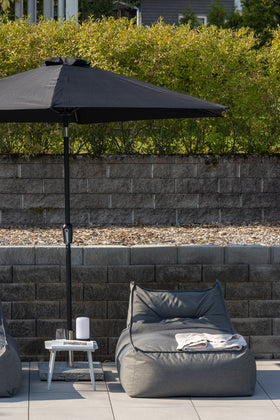Leeds parasol