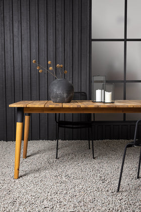 Table Julian 