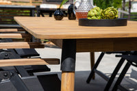 Table Julian 