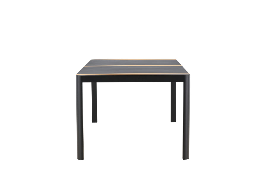 Table Togo 
