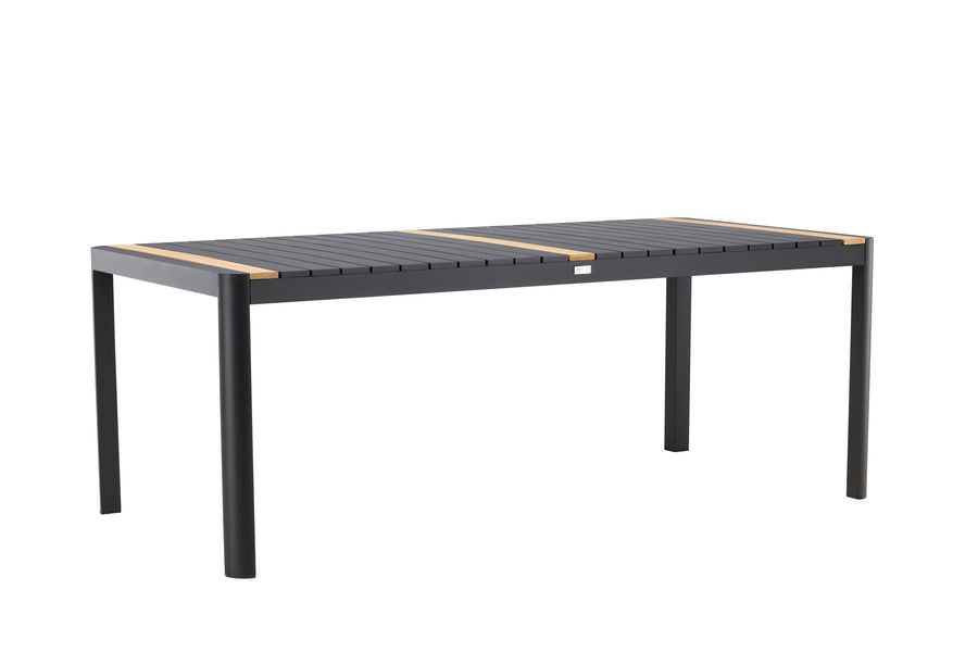 Table Togo 