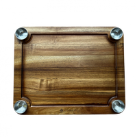 Skärbräda med dippskålar