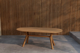 Kenya Ovalt Spisebord 