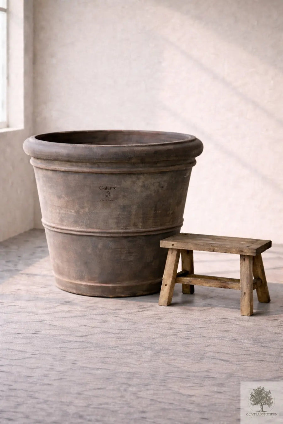 Kruka Terrakotta Grå - Toscana -  80 cm diameter - 64 cm höjd