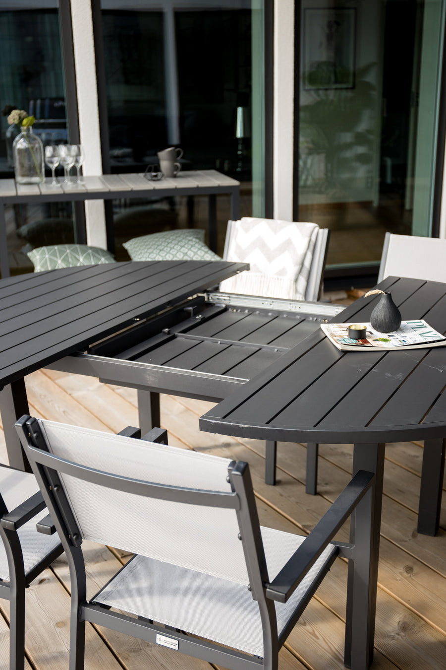 Ensemble de repas rond Marbella avec chaises Copacabana 