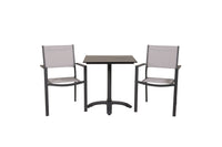 La table à manger Colorado avec les chaises Copacabana 