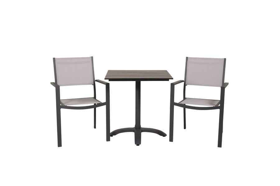 La table à manger Colorado avec les chaises Copacabana 