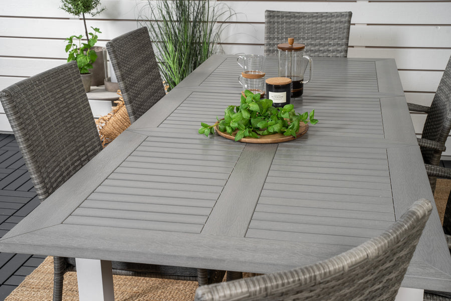 Spisegruppe Albany med stolene Anna 