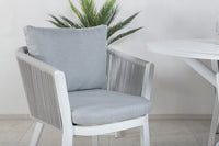 Ensemble repas Alma avec les chaises Virya 