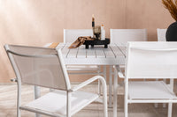 Spisebordet Togo med stolene Santorini 